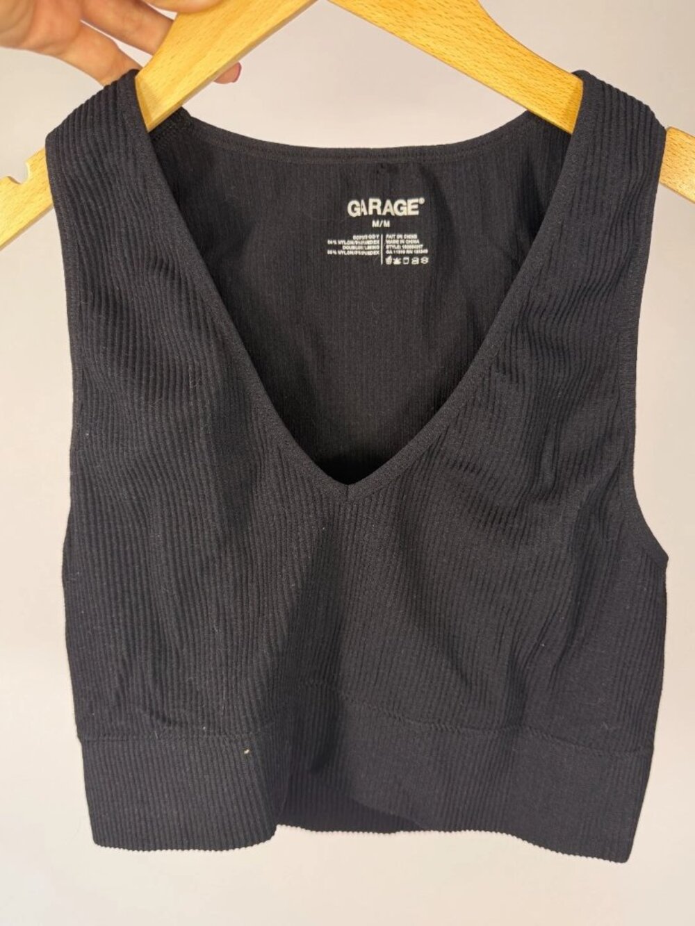 GARAGE Womens V Neck Ribbed Seamless Crop Top Black Size M